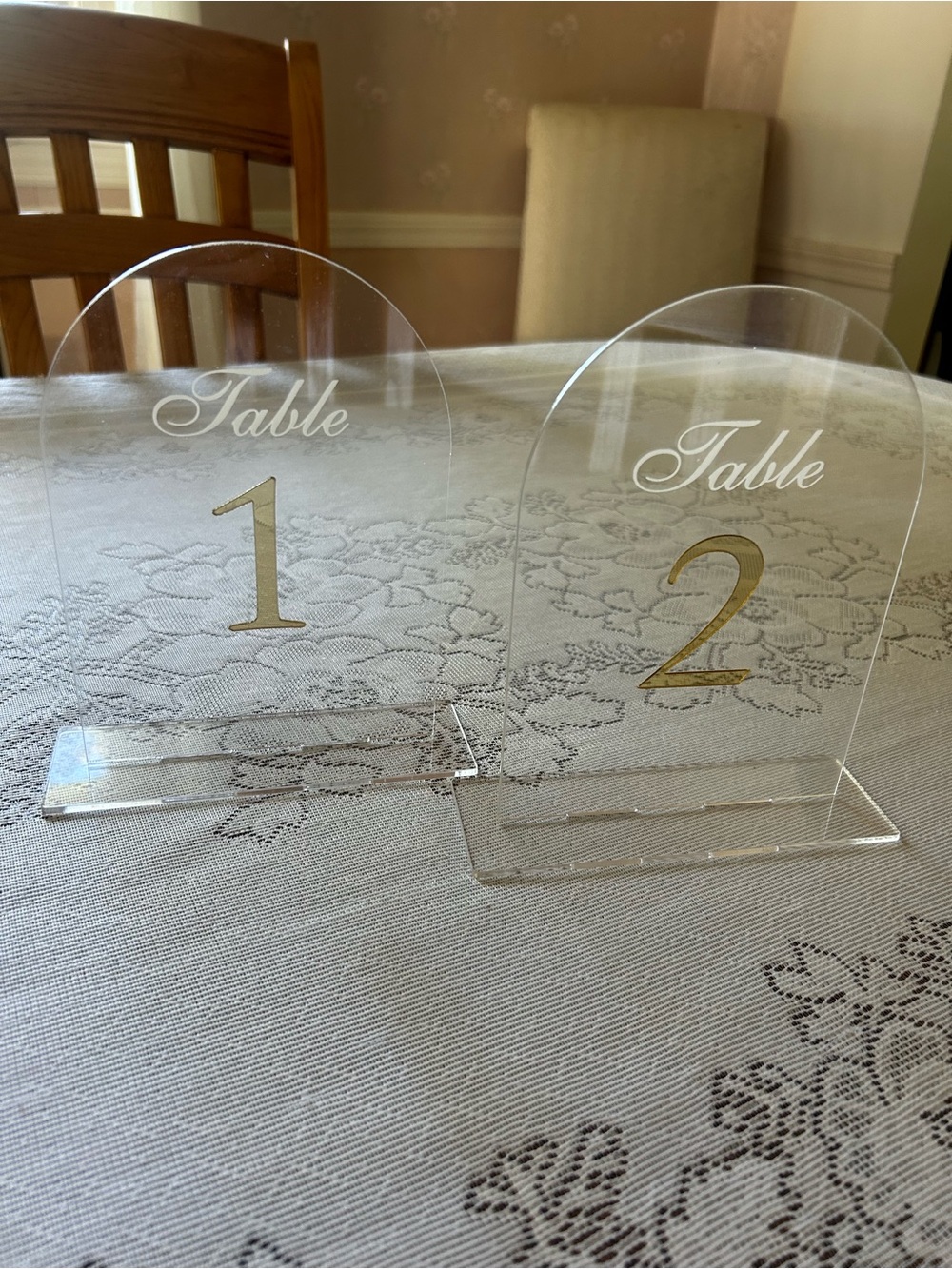 Clear Acrylic Table Numbers with Gold Numerals - Set of 20